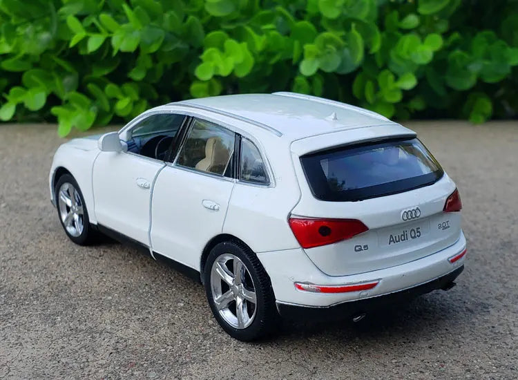 AUDI Q5 - Coche de aleación 1:32