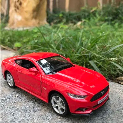 FORD MUSTANG GT - Coche de aleación 1:36