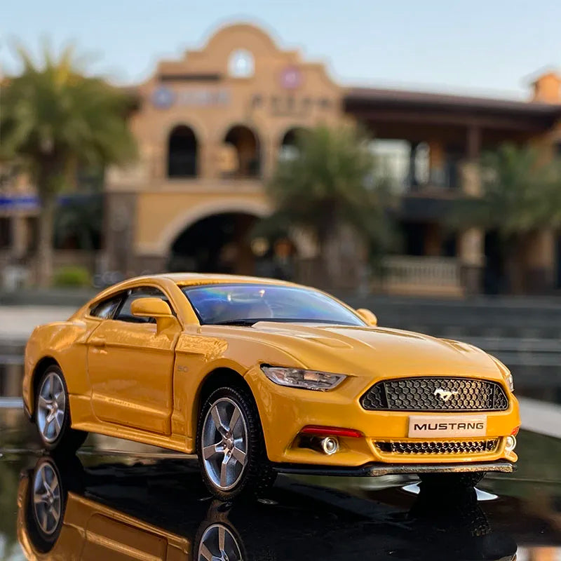 FORD MUSTANG GT - Coche de aleación 1:36