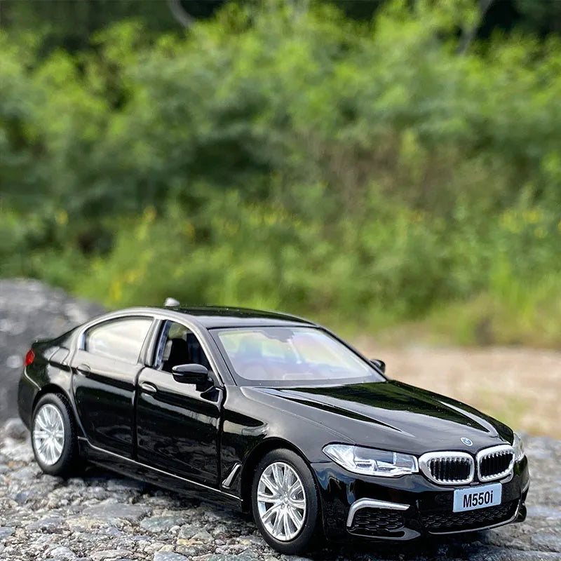 BMW SERIE 5 M5 M550i F90 - Coche de aleación 1:36