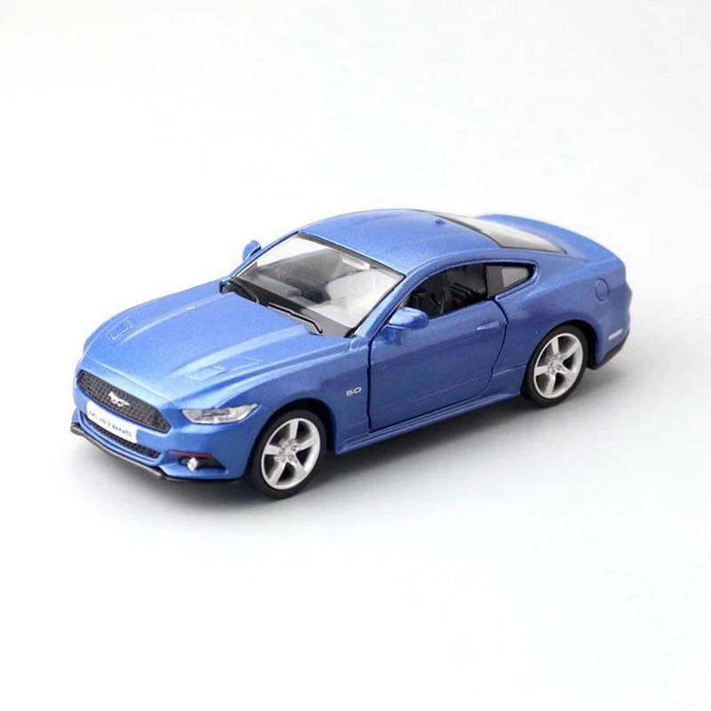 FORD MUSTANG GT - Coche de aleación 1:36
