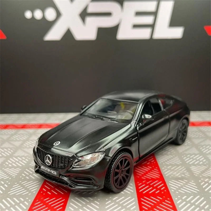 MERCEDES BENZ AMG C63S - Coche de aleación 1:36