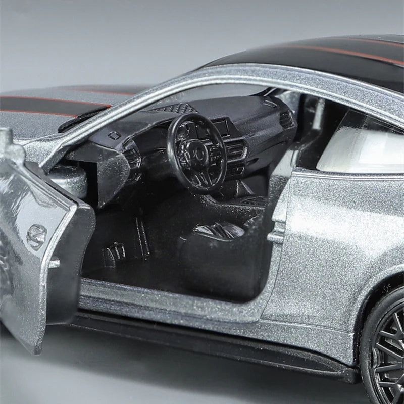 BMW M4 CSL G82 - Coche de aleación 1:36