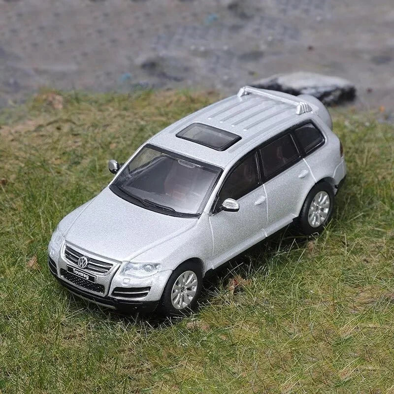 VOLKSWAGEN TOUAREG R50 - Coche de aleación 1:64