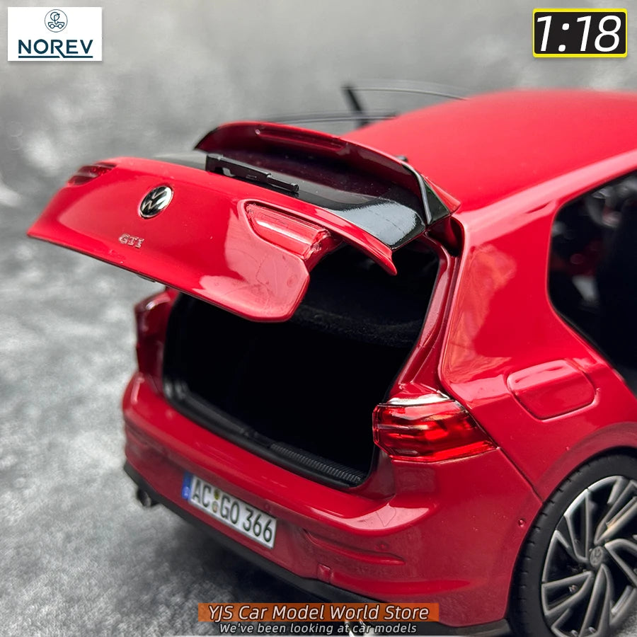 VOLKSWAGEN GOLF GTI 8 - Coche de aleación 1:18