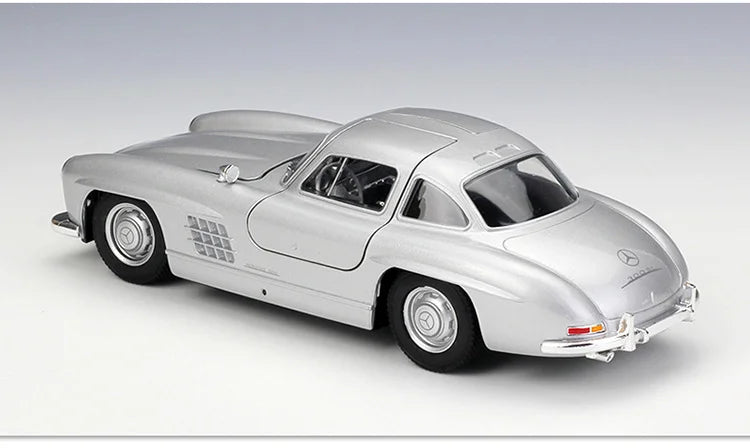MERCEDES BENZ 300SL - Coche de aleación 1:24