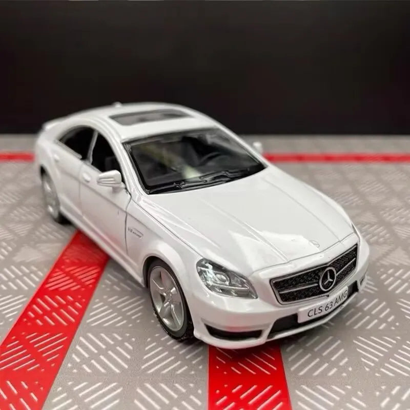 MERCEDES BENZ CLS 63 AMG - Coche de aleación 1:36