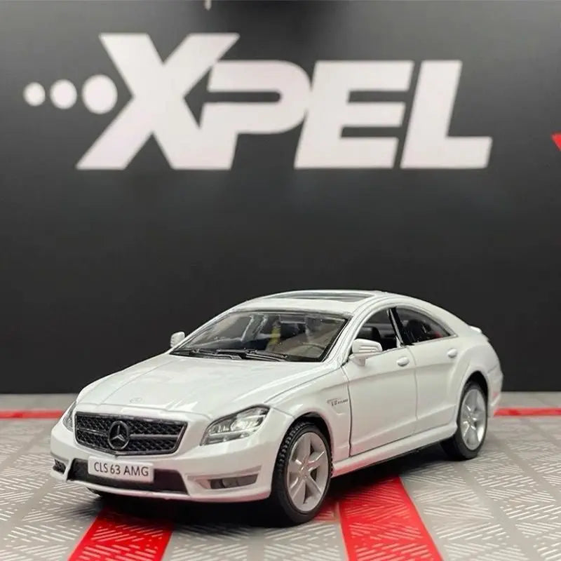 MERCEDES BENZ CLS 63 AMG - Coche de aleación 1:36