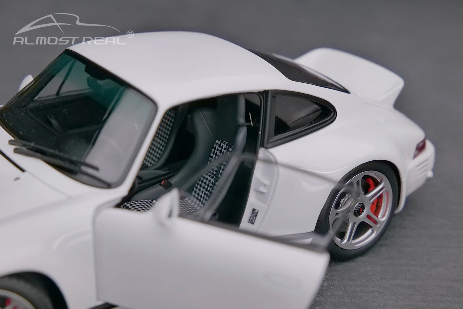 PORSCHE RUF SCR - Coche de aleación 1:18