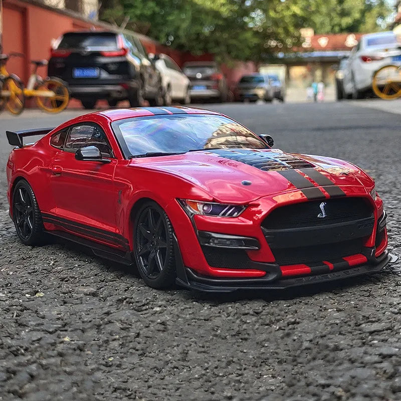 FORD MUSTANG SHELBY GT500 - Coche de aleación 1:18