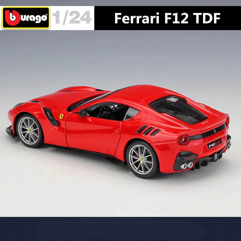 FERRARI F12 TDF - Coche de aleación 1:24