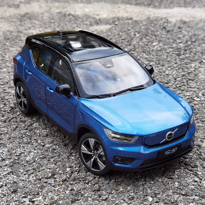 VOLVO XC40 - Coche de aleación 1:18