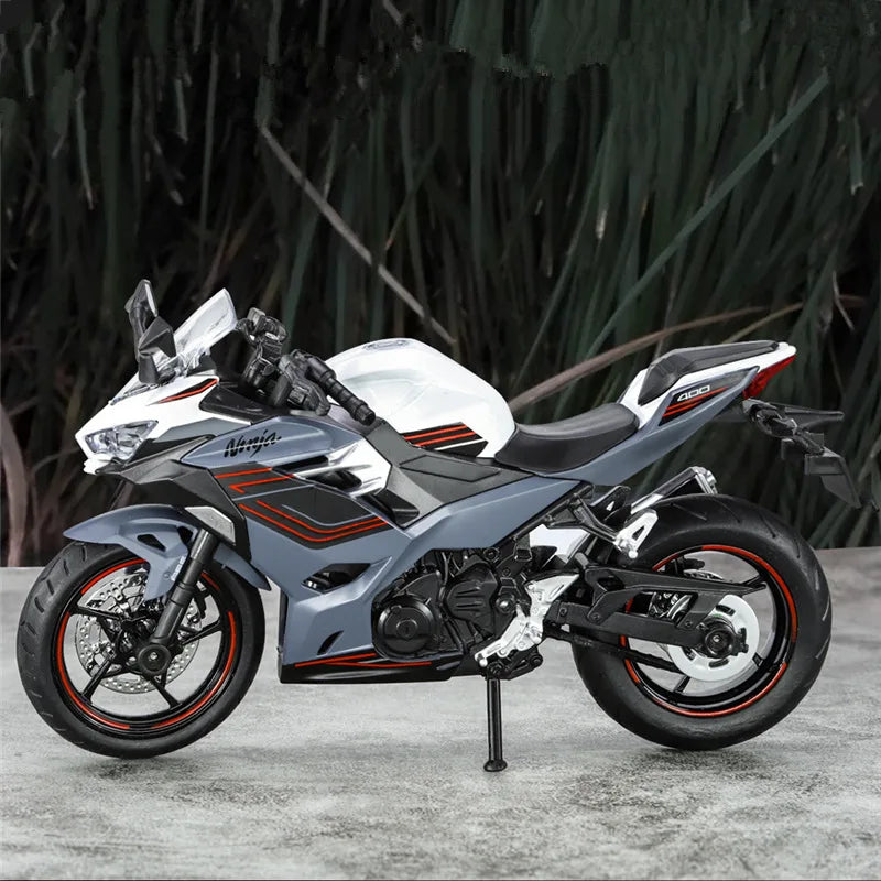 KAWASAKI NINJA 4000 - Moto de aleación 1:12