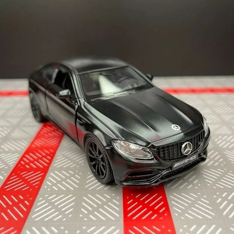 MERCEDES BENZ AMG C63S - Coche de aleación 1:36