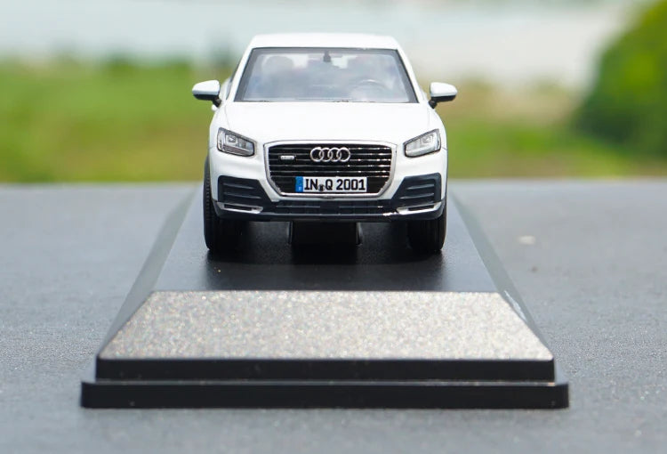 AUDI Q2 - Coche de aleación 1:43