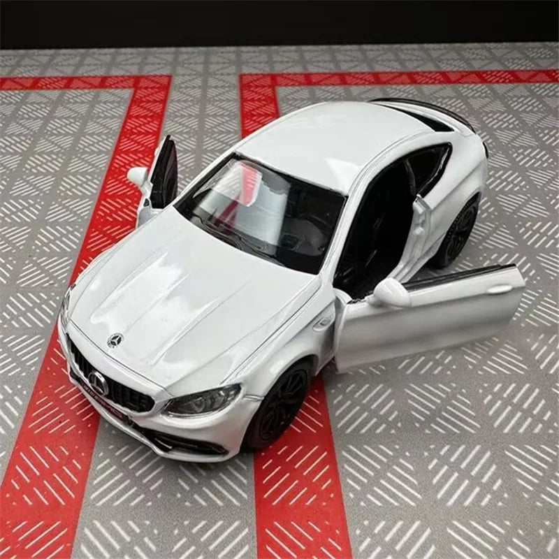 MERCEDES BENZ AMG C63S - Coche de aleación 1:36