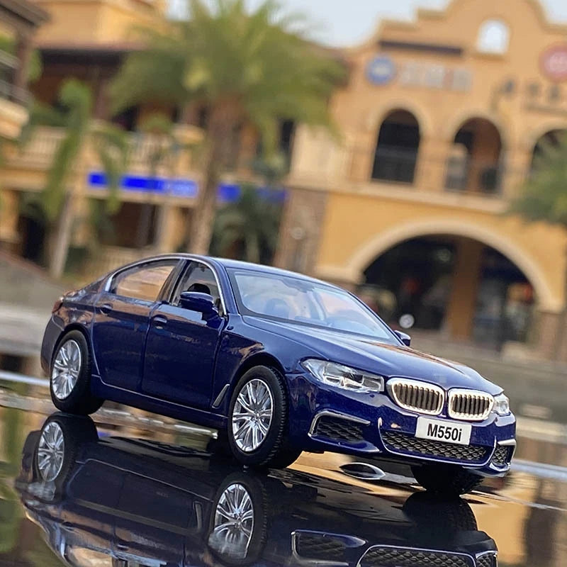 BMW SERIE 5 M5 M550i F90 - Coche de aleación 1:36