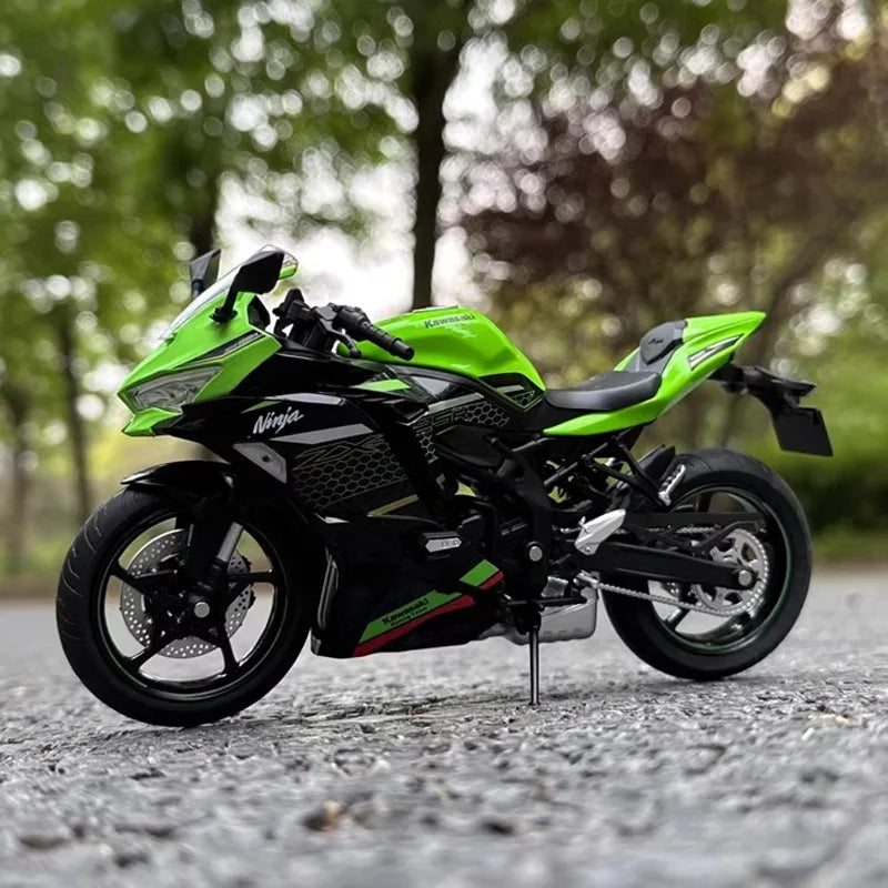 KAWASAKI NINJA ZX-25R - Moto de aleación 1:12