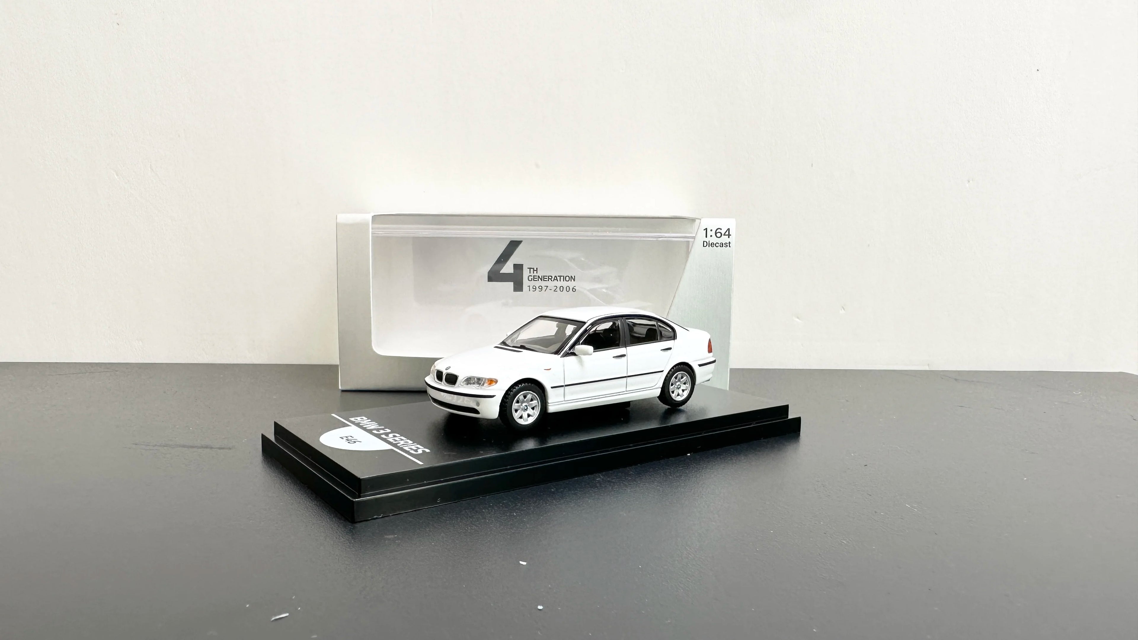 VARIOS MODELOS SERIE 3 - Coche de aleación 1:64