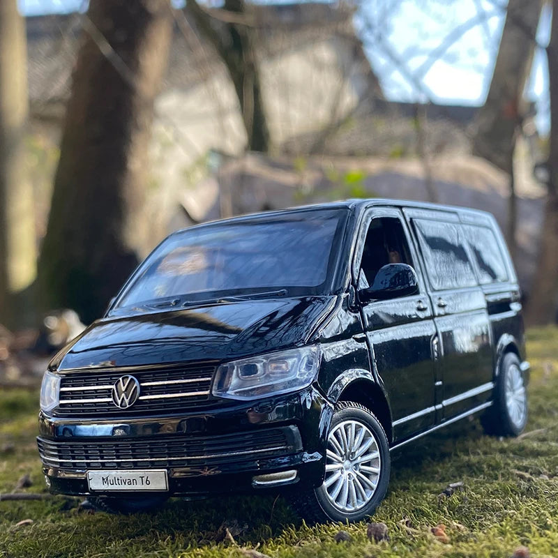 VOLKSWAGEN MULTIVAN T6 - Coche de aleación 1:36