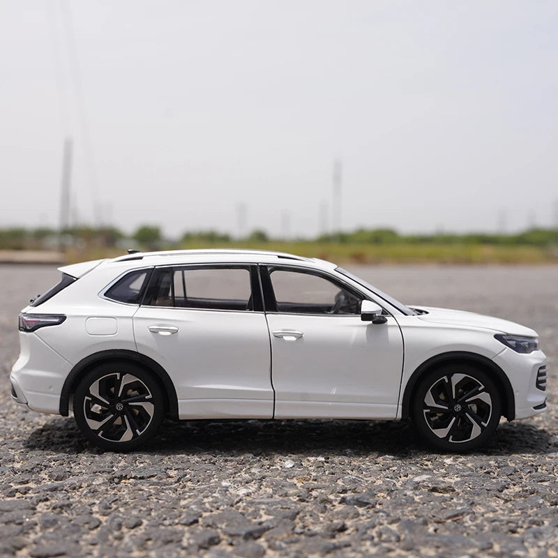 VOLKSWAGEN TIGUAN - Coche de aleación 1:24