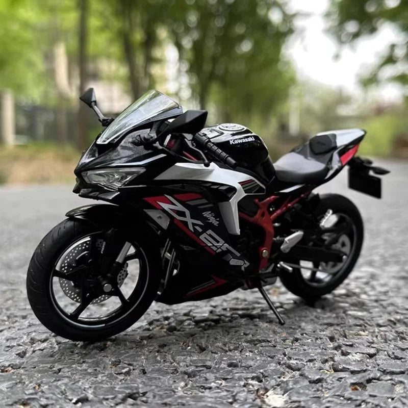 KAWASAKI NINJA ZX-25R - Moto de aleación 1:12