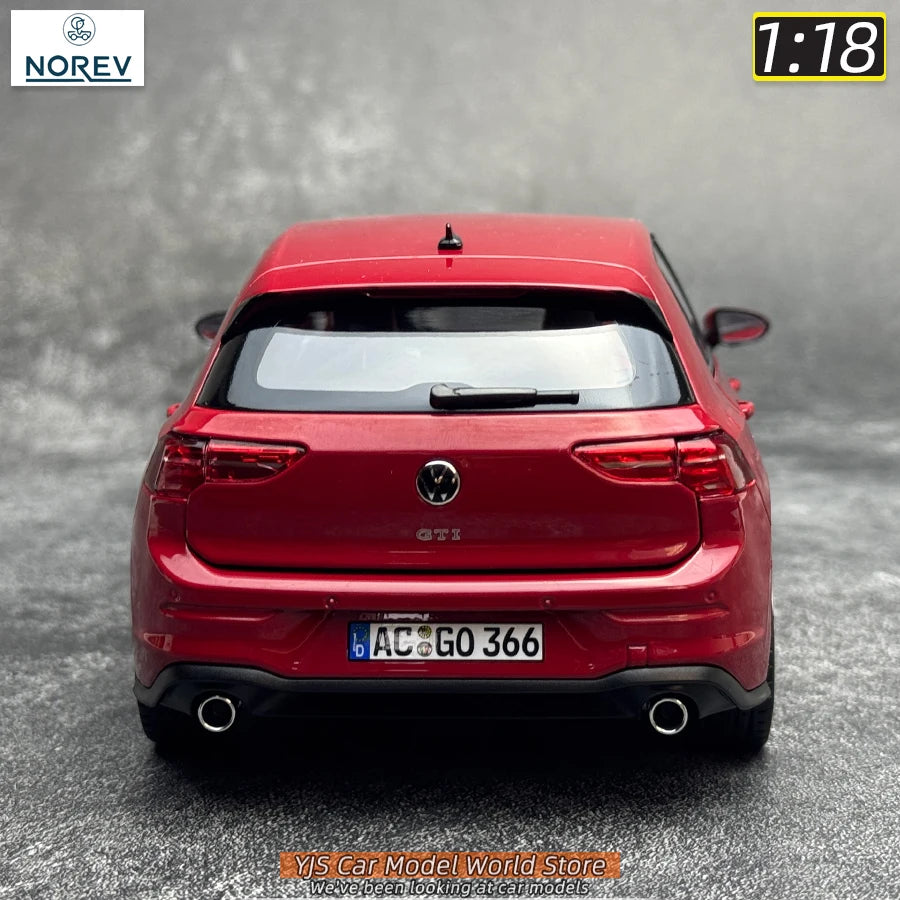 VOLKSWAGEN GOLF GTI 8 - Coche de aleación 1:18