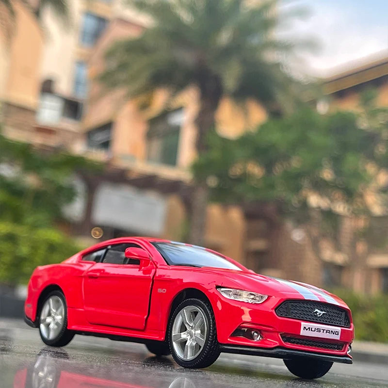 FORD MUSTANG GT - Coche de aleación 1:36