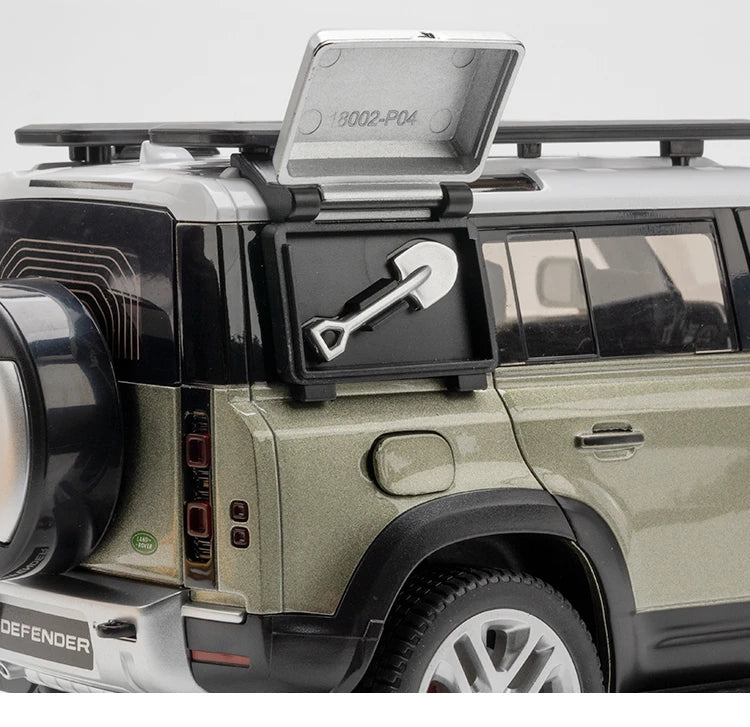 LAND ROVER DEFENDER 110 - COCHE DE ALEACIÓN 1:18