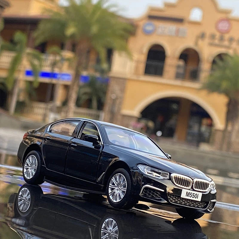 BMW SERIE 5 M5 M550i F90 - Coche de aleación 1:36