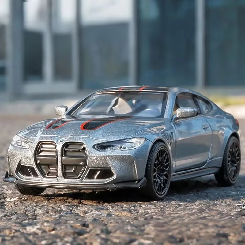 BMW M4 CSL G82 - Coche de aleación 1:36