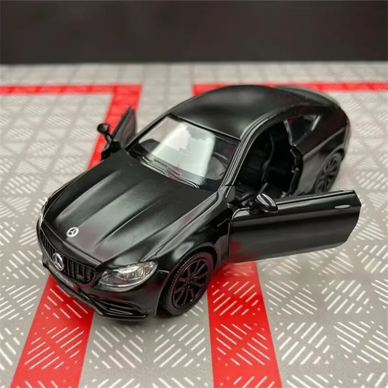 MERCEDES BENZ AMG C63S - Coche de aleación 1:36