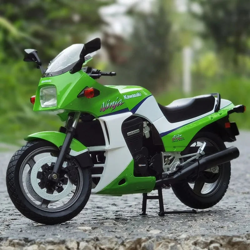 KAWASAKI NINJA GPZ900R - Moto de aleación 1:12