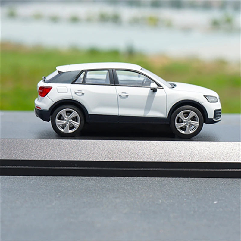 AUDI Q2 - Coche de aleación 1:43
